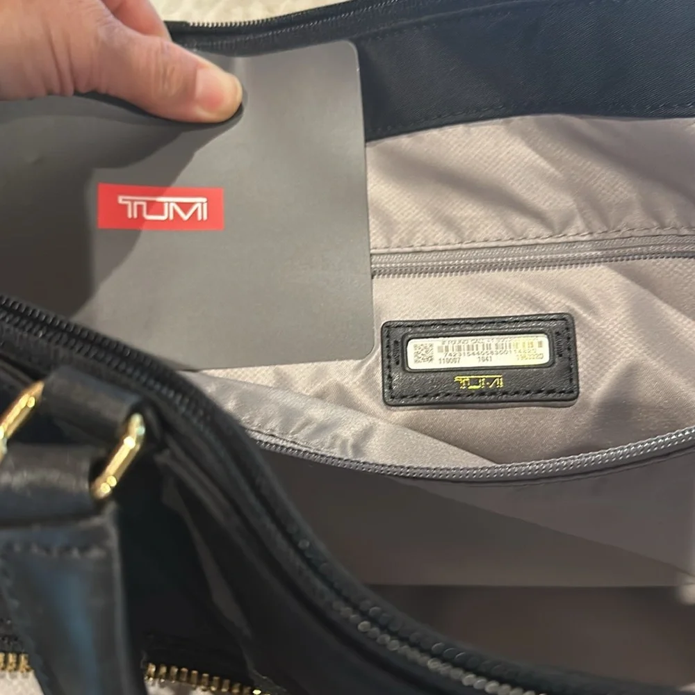 Tumi voyager sheryl